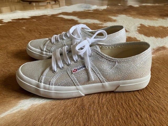 Superga Scarpe da donna: Superga Sneaker metallic silber, Gr. 41, neuwertig – Nuovo (secondo la descrizione) da Luzern venduto da Anna_48 1