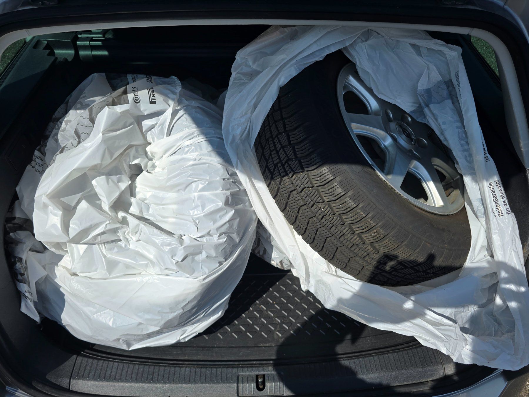 VW Automobili: VW Golf VII Variant 1.6 TDI Start 4Motion – Usato da Goldach venduto da CityGOAuktion 6