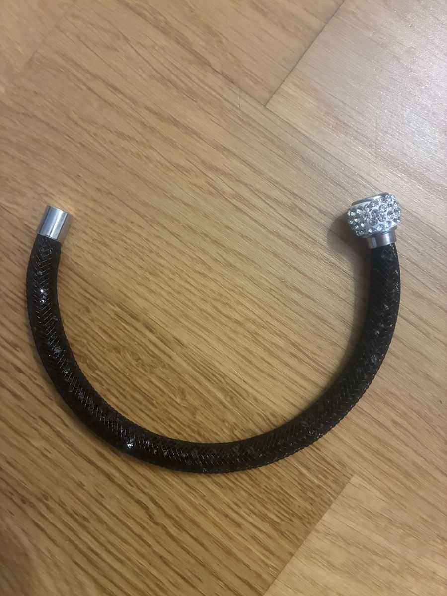 Bracciali & Braccialetti: Schwarz glitzerndes Armband mit Magnetverschluss – Usato da Adliswil venduto da Datty 3