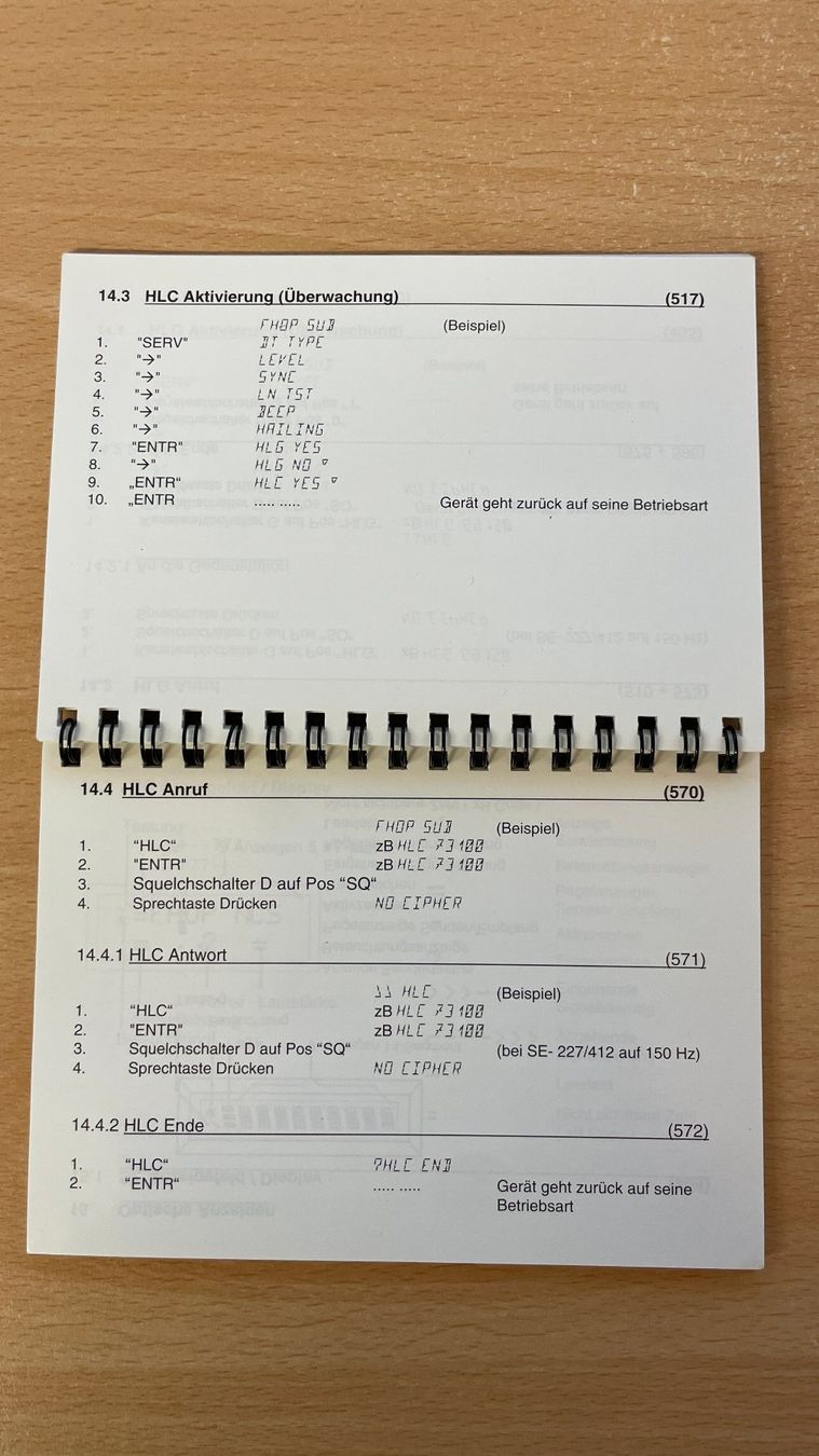 Libri: Schweizer Armee Checkliste Funksystem SE-235 – Usato da Glattfelden venduto da cybermaxx 6