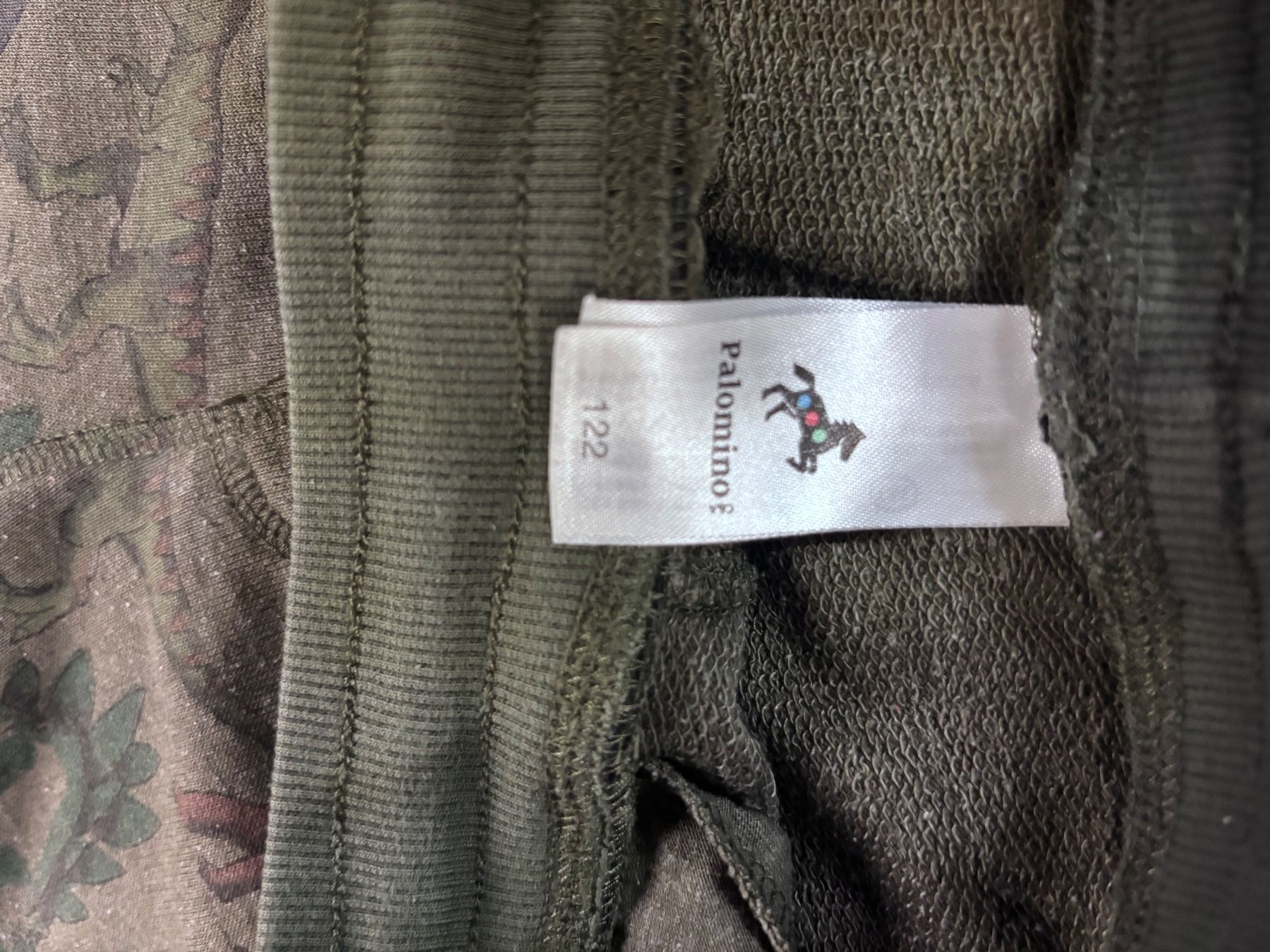 Lotti & Set di vestiti: 3 Shorts 122 und 128 – Usato da Regensdorf venduto da Piritatti 5