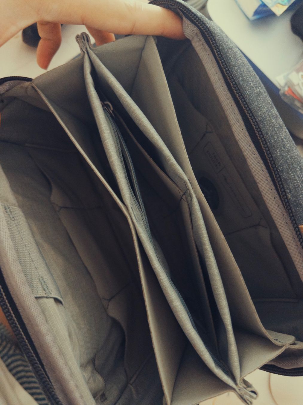 Borse: Peak Design Tech Pouch grau – Usato da Ausserberg venduto da molvin95 3