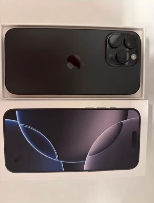 Apple Handys / Smartphones: iPhone 16 Pro Max – Gebraucht aus Lausanne von Cacabanca