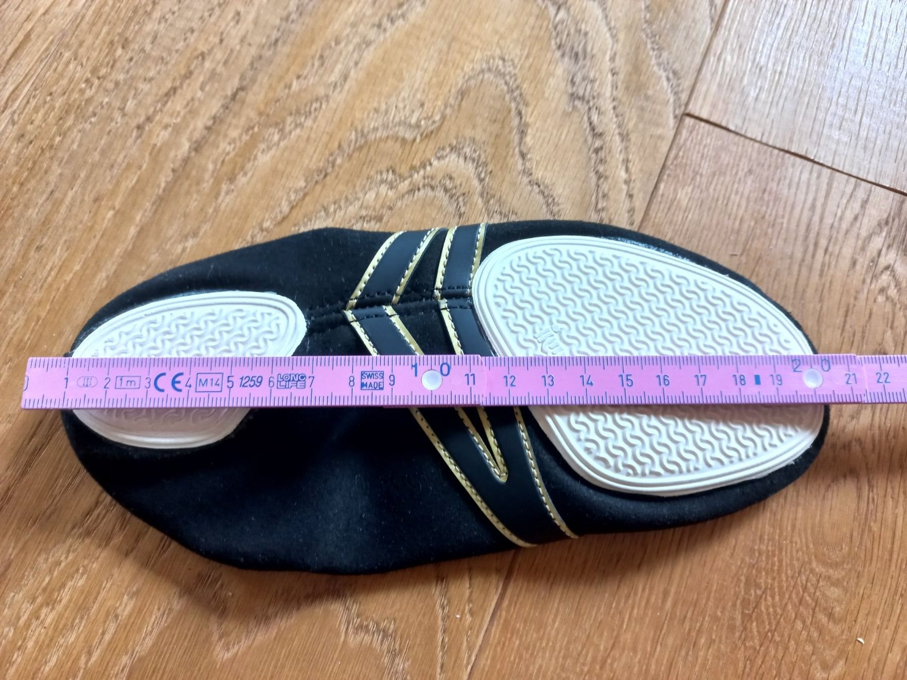 Scarpe per ragazzi: Geräteturnschuhe iwa Kinder – Usato da Brienz BE venduto da desire03 2