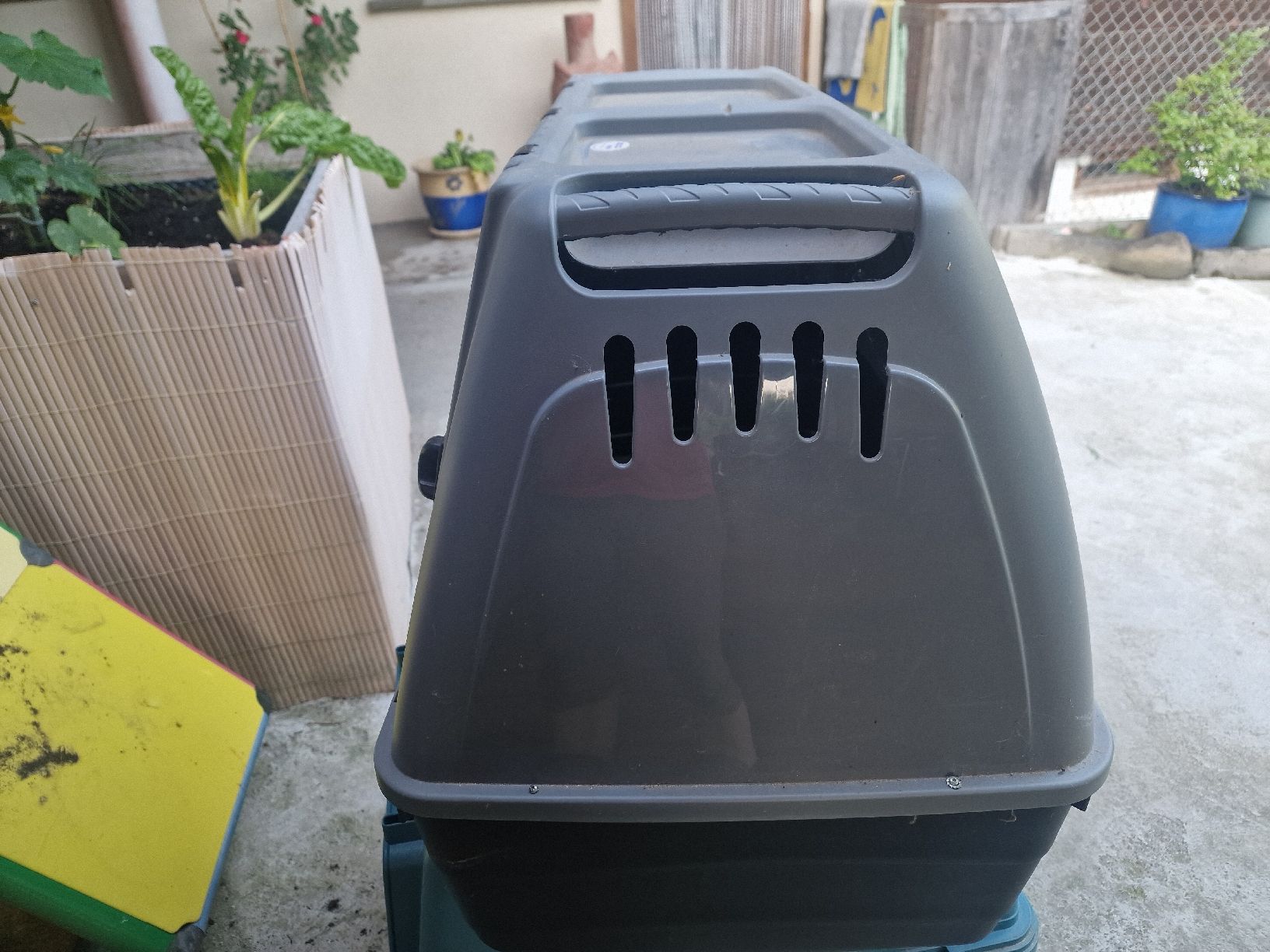 Gabbie, trasporto & Sicurezza: hundebox länge 87cm höhe 61 breite 48 – Usato da Fontannen venduto da est_2999 2