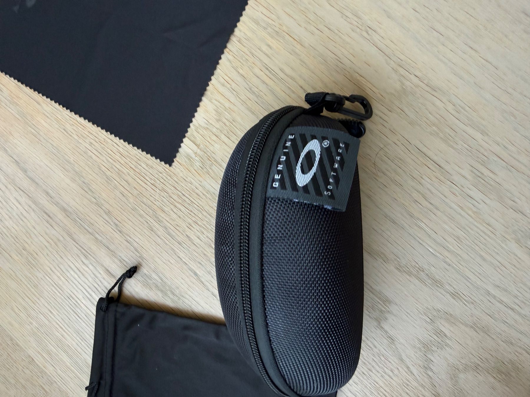 Oakley Occhiali & Lenti: Oakley Pit boss 2 – Nuovo (secondo la descrizione) da Allschwil venduto da lor_6cgq 4