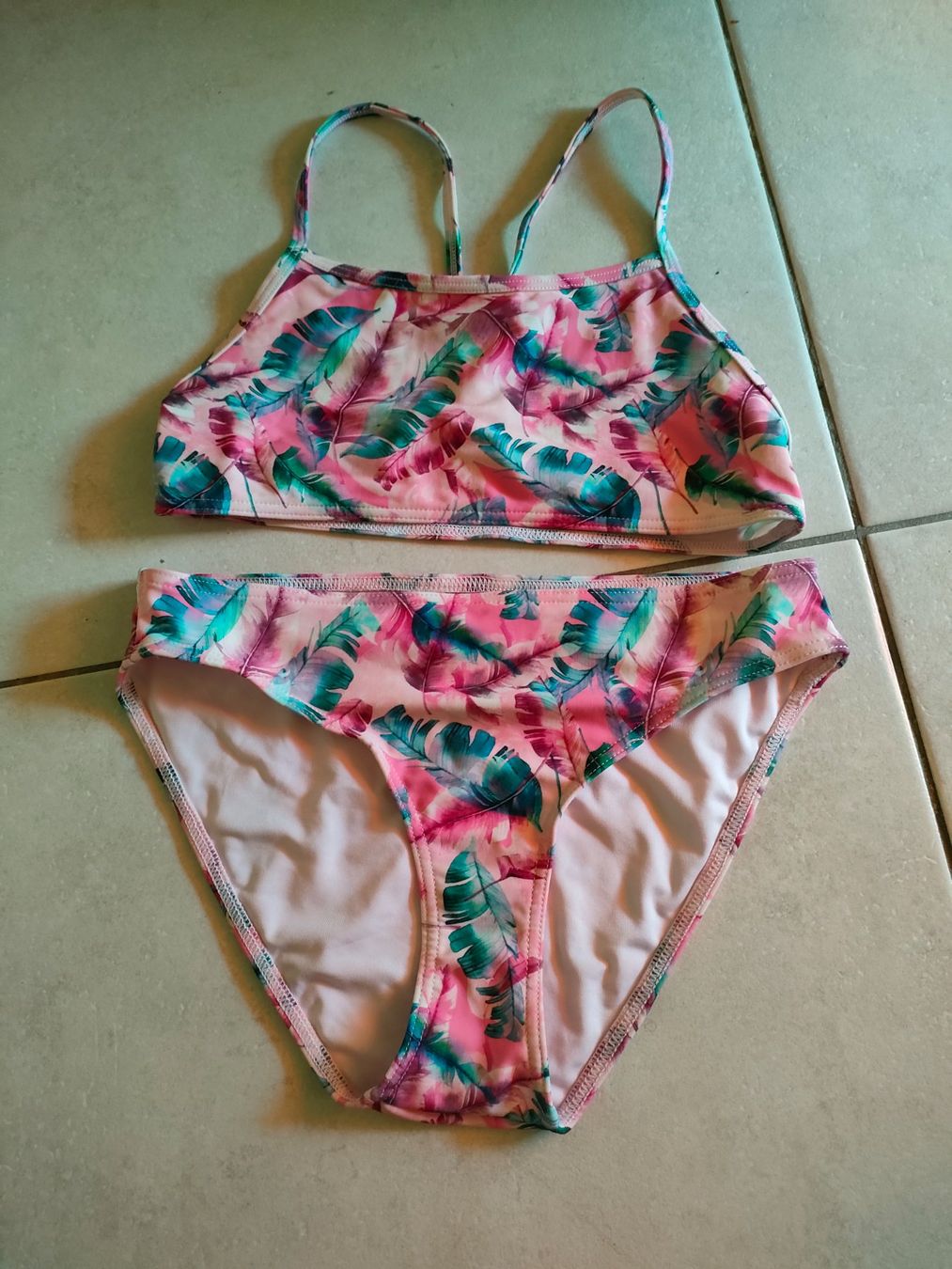 Costumi da bagno & Bikini: Bikini Gr.146/152 NEU! – Usato da Adelboden venduto da Lammhult