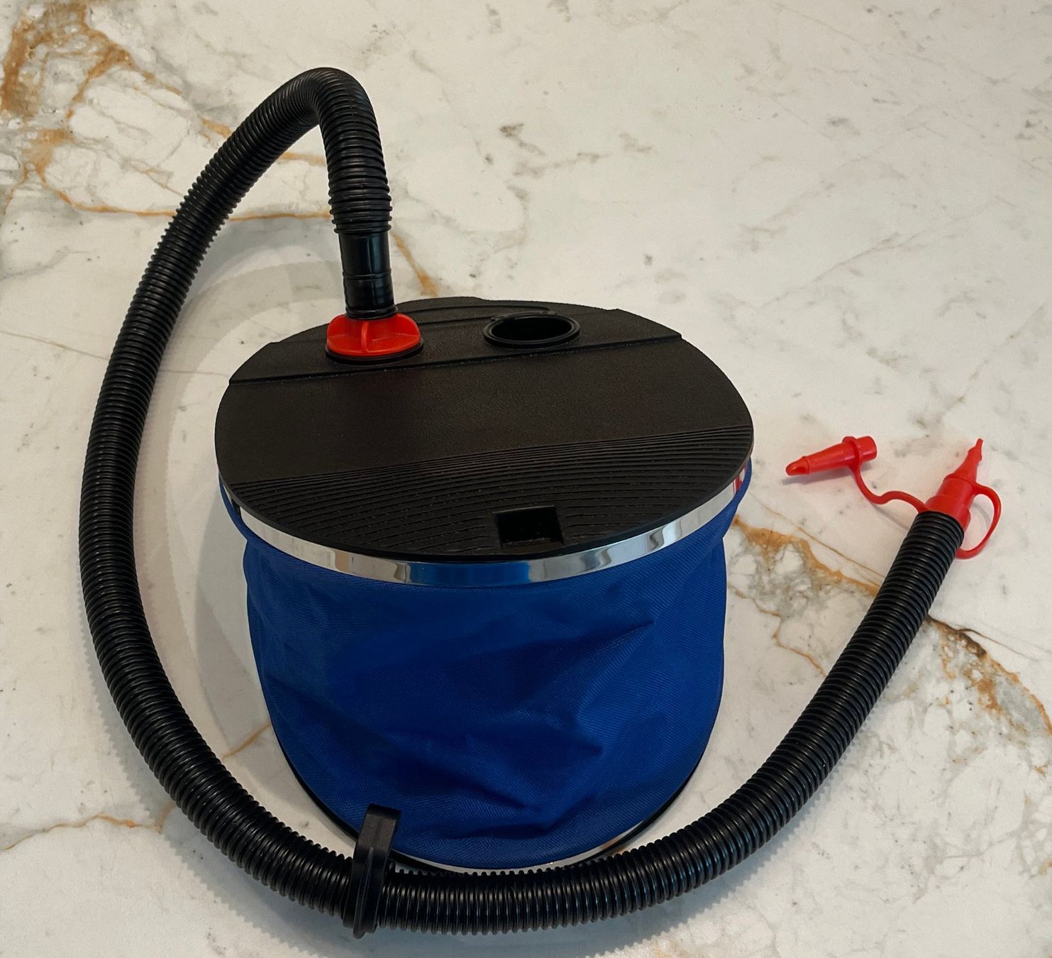 Intex Pompe & Parti di ricambio: INTEX - Giant Bellows Foot Pump 68610 – Usato da Le Noirmont venduto da bouboun21
