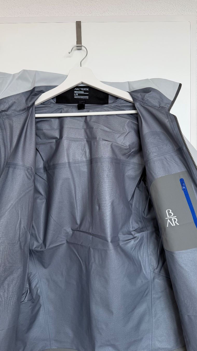 Arcteryx Vestes: Arcteryx Beta AR Jacke Grösse L – Neuf avec emballage d'origine à Niederwil SG par SuisseArchive 6