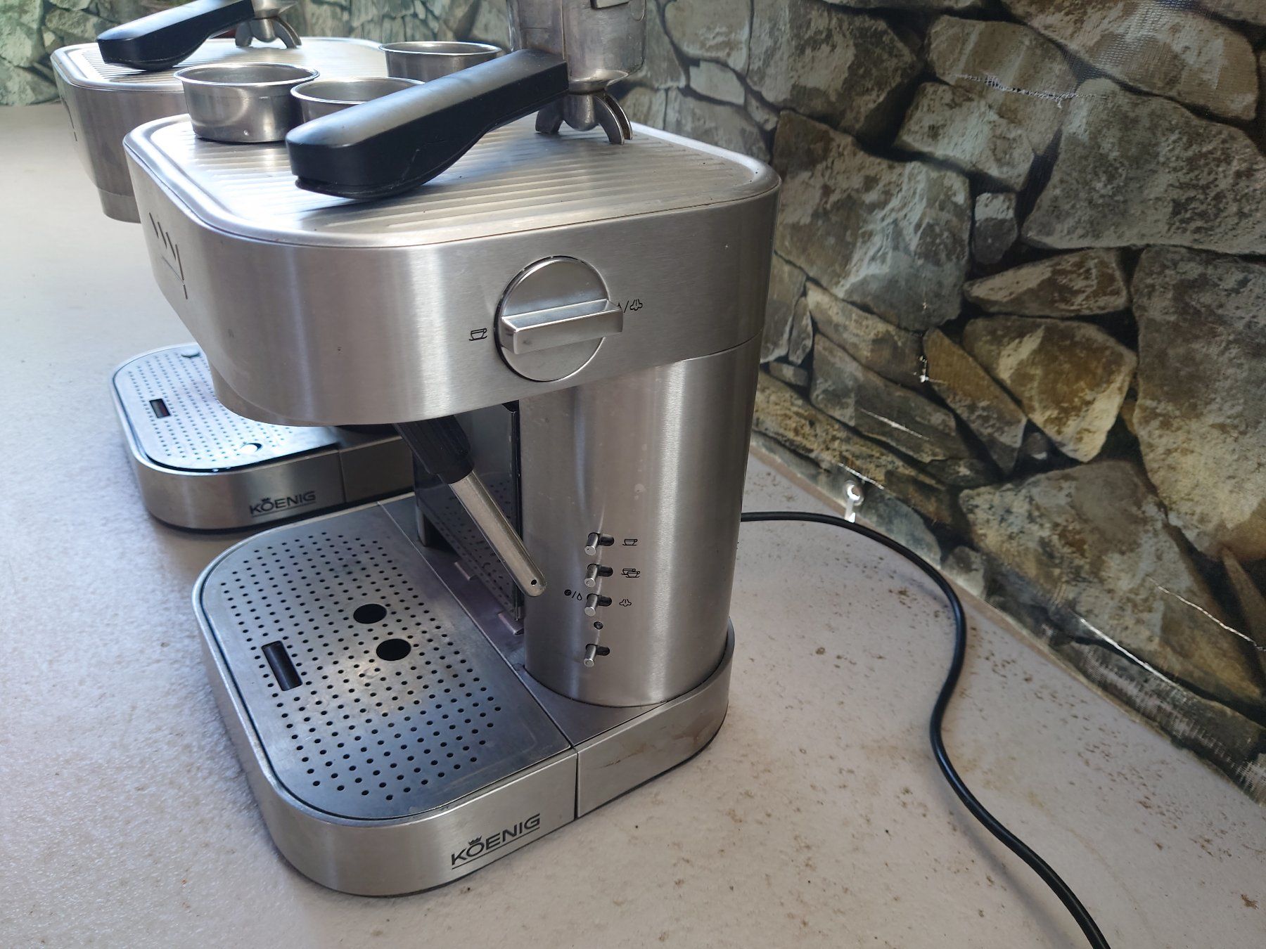 König Macchine per caffè & Macchine per espresso: 2 defekte Espressomaschinen König – Difettoso da Breitenbach venduto da Gb 2