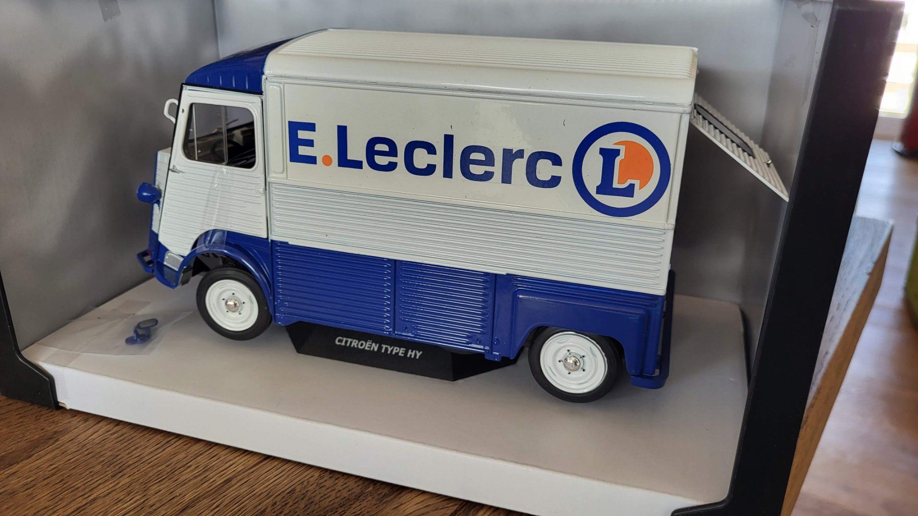 Solido Modellini d'auto: Citroën Type HY - E.Leclerc 1:18 Solido – Usato da Rothrist venduto da Juana5 3