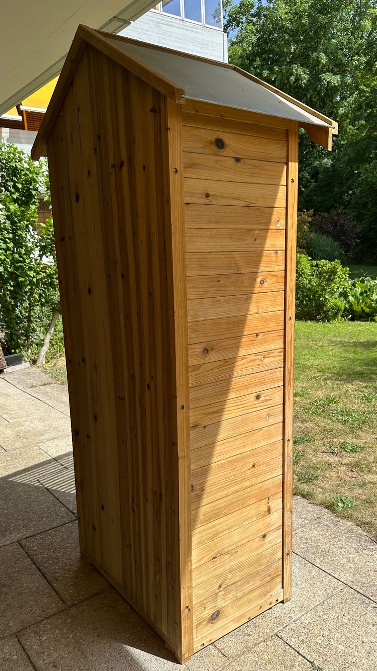 Schränke: Holzschrank Gartenschrank – Gebraucht aus Kloten von Mur-phi 2