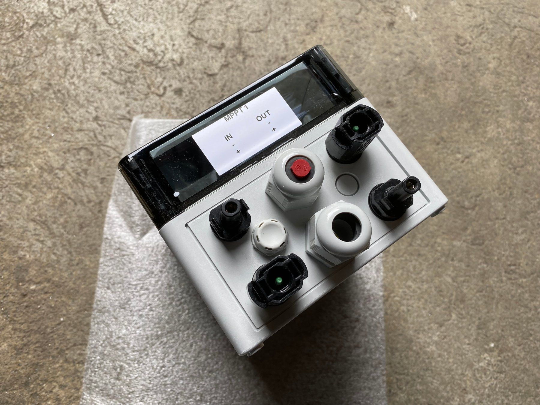 Solargeräte und Solarprodukte: Aanschlusskasten Phoenix Contact Solaranlagen /401B – Neu und originalverpackt aus Zürich von LUIS-B 5