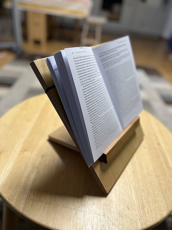 Altro in Decorazioni & Accessori: Buchhalterung Massivholz – Usato da Arlesheim venduto da Aurelius.i 4