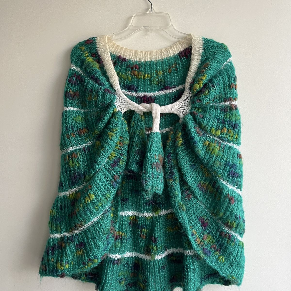 Altro in Moda donna: Unique Knitted Poncho, Green, Striped, One Size - Handmade – Usato da Genève venduto da Kookiek 5