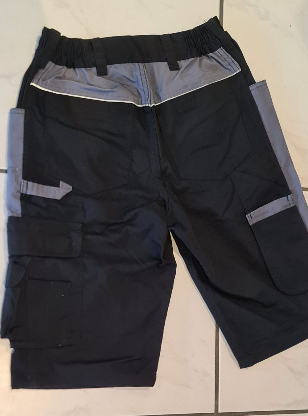 Hosen: Arbeitsshorts Gr. 46, Qualitex NEU – Neu und originalverpackt aus Uerkheim von Kaufoption 1