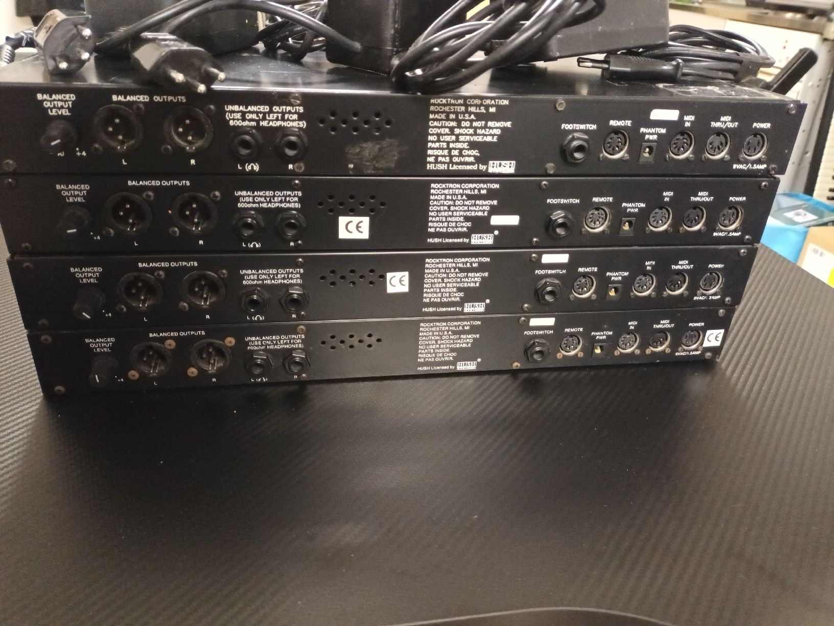 Musikinstrumente: 4 Rocktron Chameleon multieffetto  – Defekt aus Caneggio von matte123 2