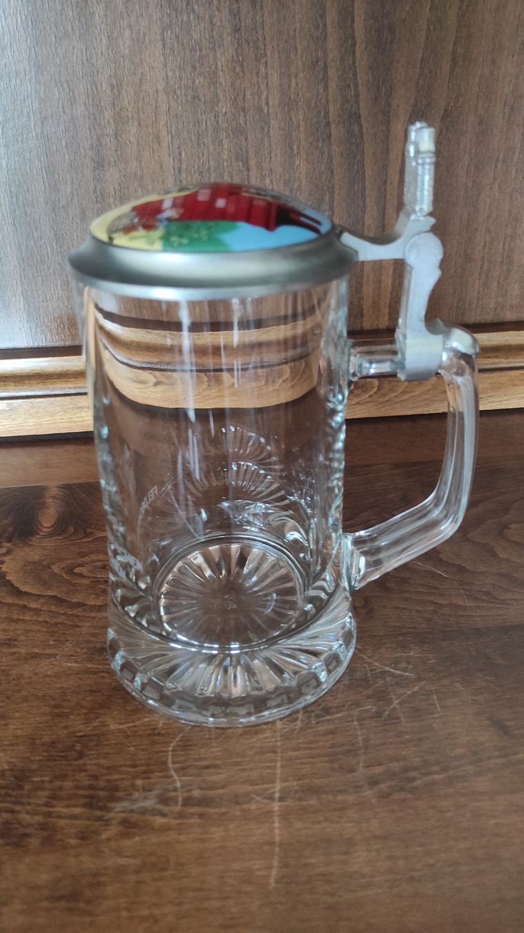 Feldschlösschen Bicchieri: Feldschlösschen Bierkrug aus Glas mit Zinndeckel – Usato da Kreuzlingen venduto da Dennis2004