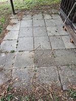 Beton-Gartenplatten zu verschenken