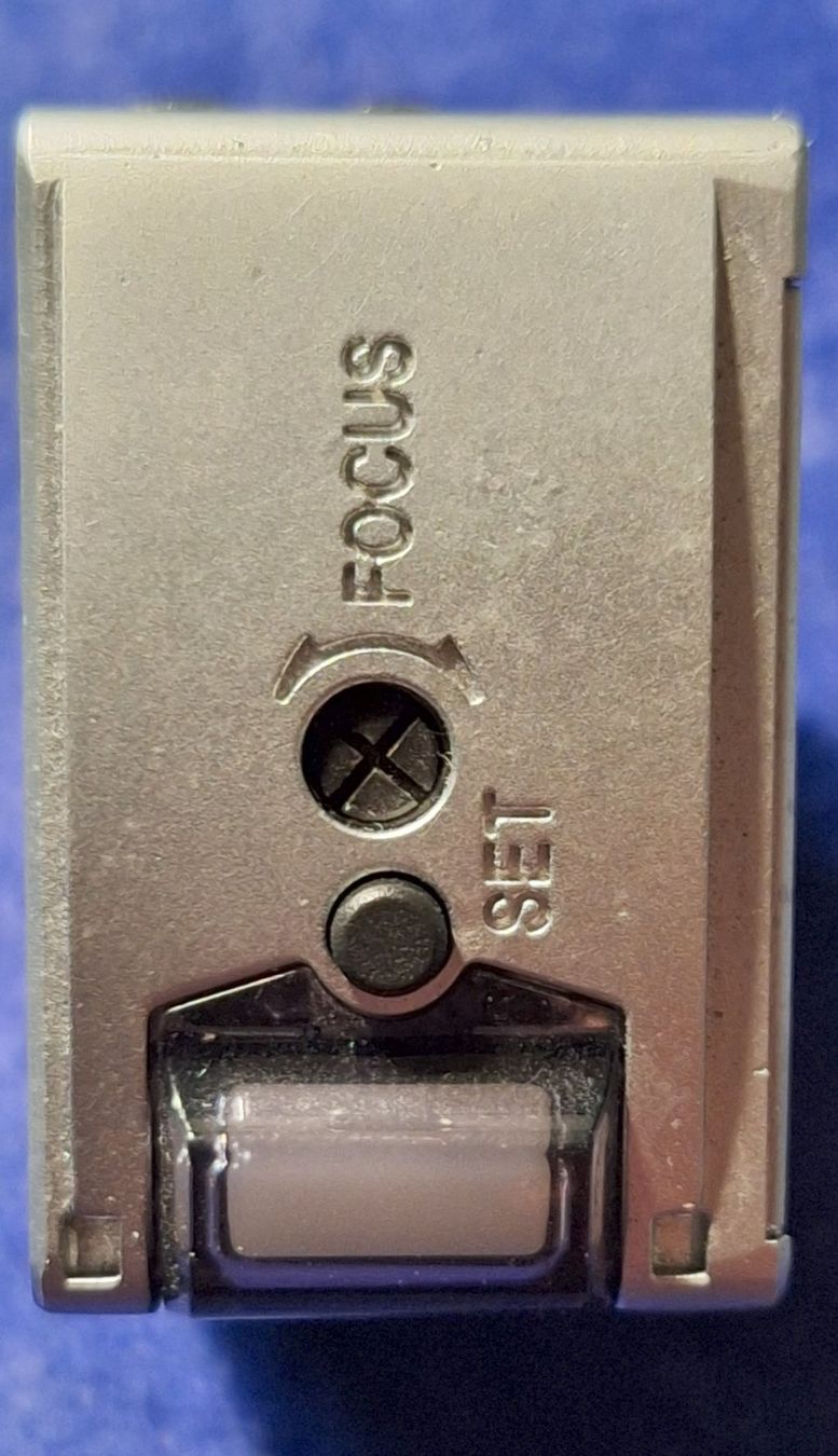 Componenti elettronici: capteur laser Keyence LR-W500C – Usato da Bussy FR venduto da 023 2