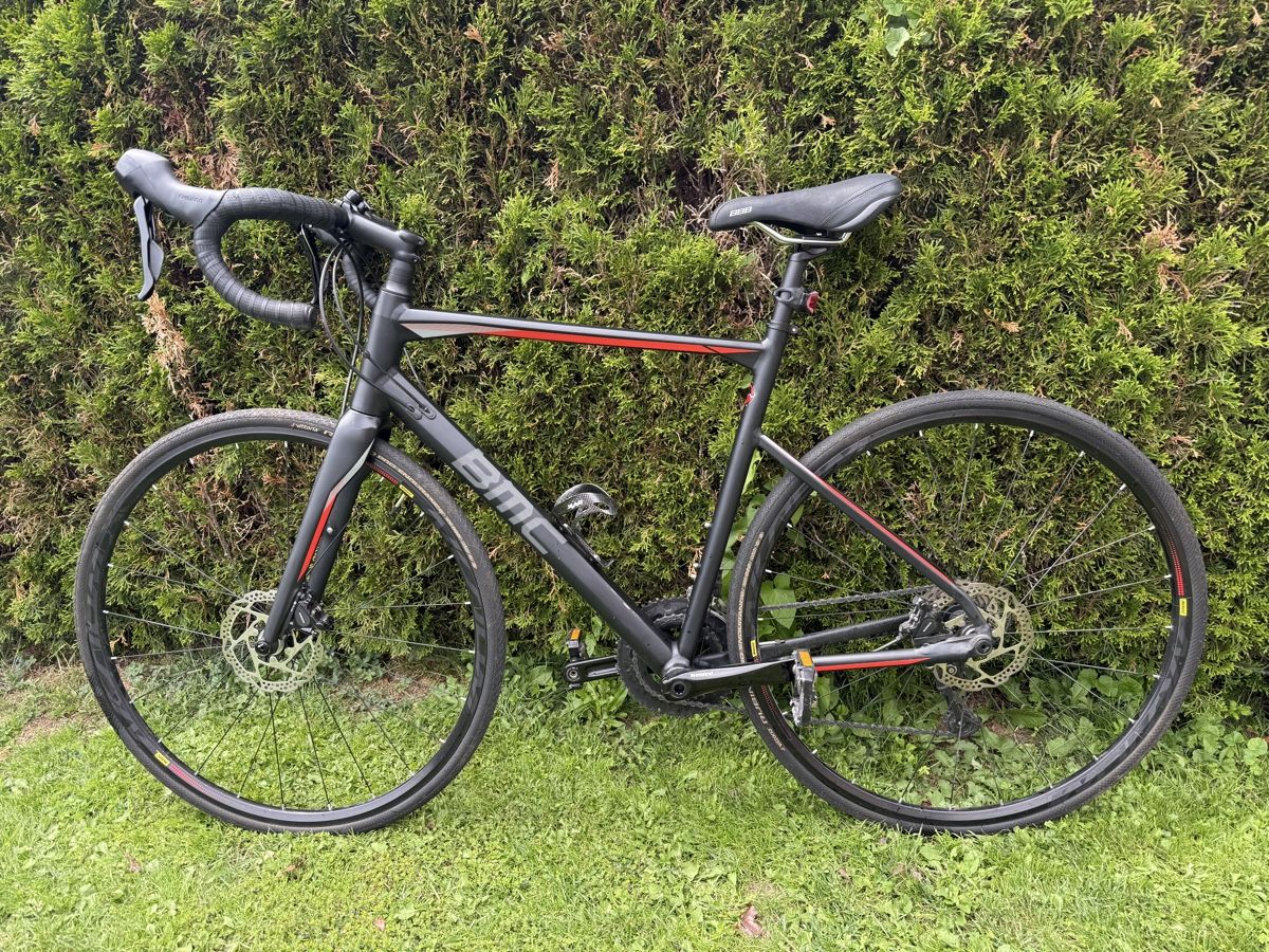 BMC Biciclette: BMC Roadmachine 03 One Grösse 54 – Usato da Hüntwangen venduto da Polarhuhn