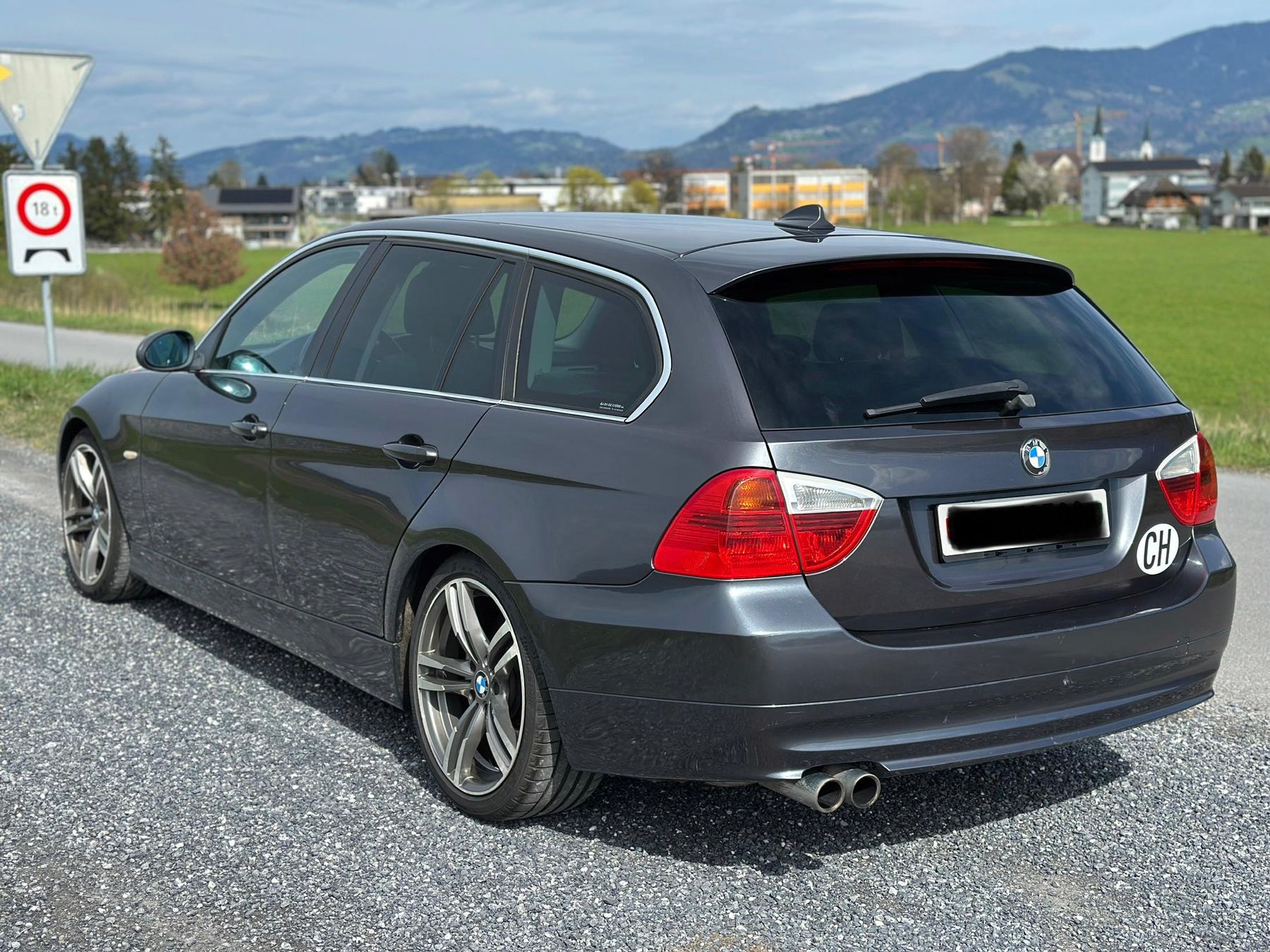 Tutti i ricambio: BMW 330d Touring – Usato da Oberriet SG venduto da Kraftrad 2