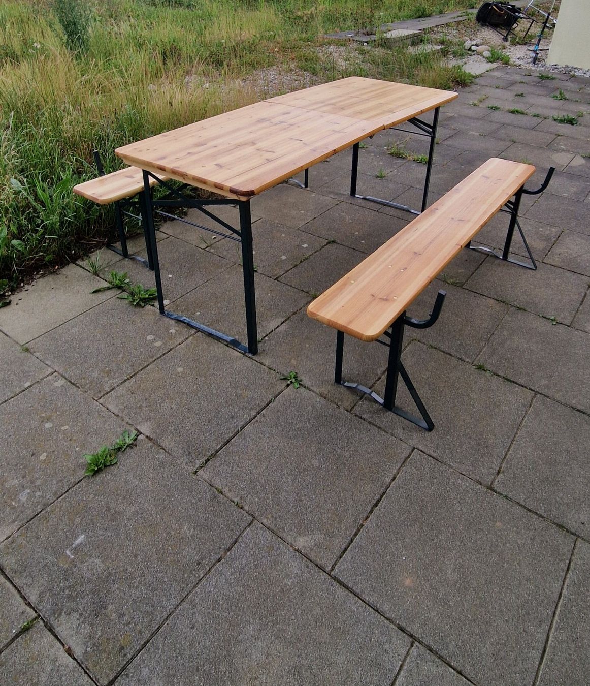 Set di tavolo e panche: Festbank Garnitur klappbar Holz – Usato da Niederbipp venduto da jar_ld82