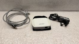Acer C205 Beamer/Projektor - Ideal für unterwegs! akku