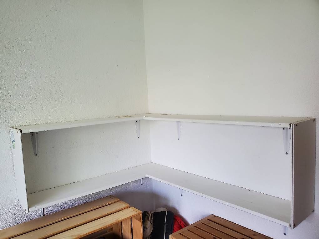 Scaffali: Wandregal – Usato da Erlinsbach SO venduto da roman728 2