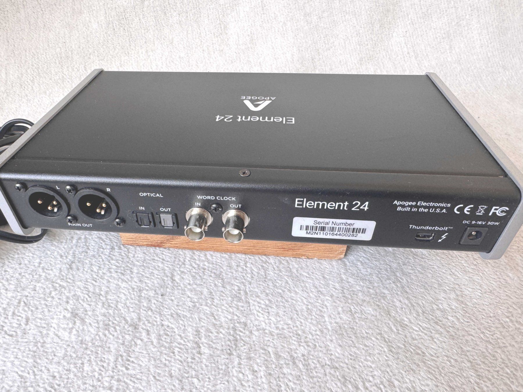 Apogee Studioequipment: Apogee Element 24 Thunderbolt Audio Interface optical analog – Gebraucht aus Zürich von Malco0 2
