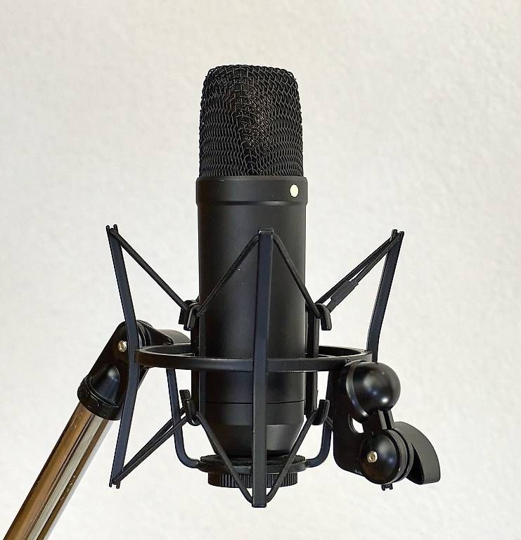 Røde Microfoni: Rode NT1 Custom >modifiziert< mit Spinne - auf Youtube!!! – Nuovo (secondo la descrizione) da Aarau venduto da Bigbenmusic 2