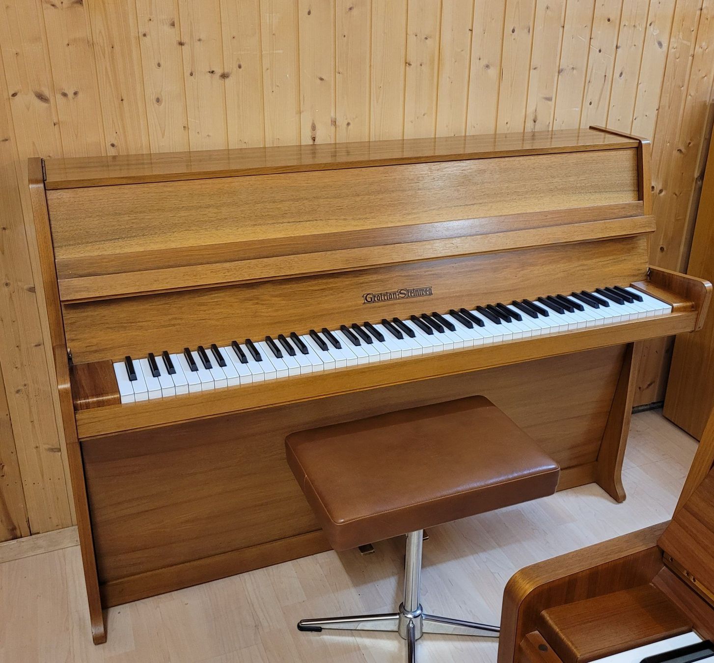 Musikinstrumente: Top. Grotrian Klavier Mod.106 + Garantie – Neu (gemäss Beschreibung) aus Urtenen-Schönbühl von Beat58f