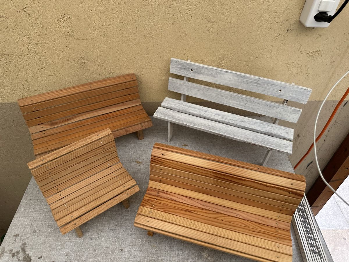 Panchine: 4 Holzbänke  – Usato da Oberentfelden venduto da vilibrand
