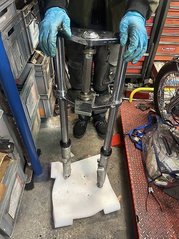 Toutes les pièces détachées moto: Harley Davidson forcelle – D'occasion à Montagnola par gia_6tcc 1