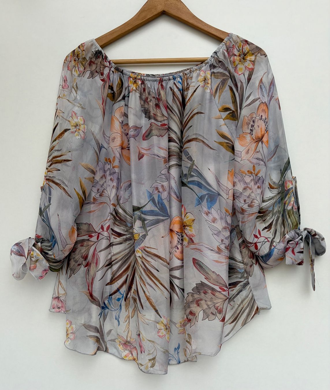 Camicette: Made in Italy Bluse mit Seide Gr.M – Usato da Unterägeri venduto da Jutka_04 3
