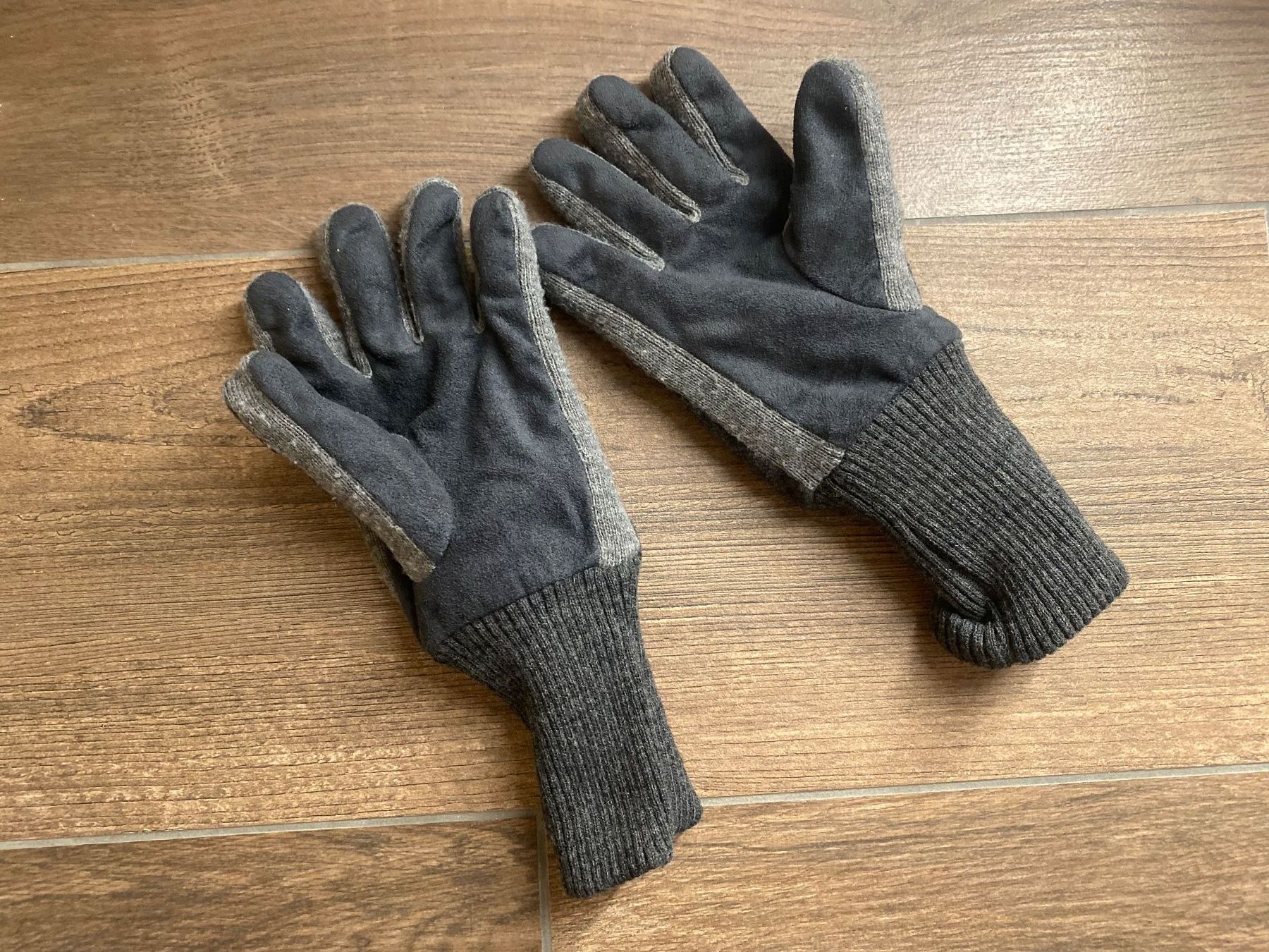 Tchibo Sonstige Accessoires für Herren: Tchibo Handschuhe Winter Gr. 8.5 – Gebraucht aus Pratteln von a23_j2gs 2
