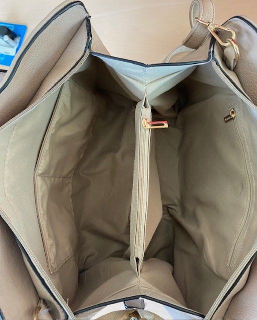 Borse da donna: Damenhandtasche beige/hellblau - geräumig – Usato da Ergisch venduto da July64 2
