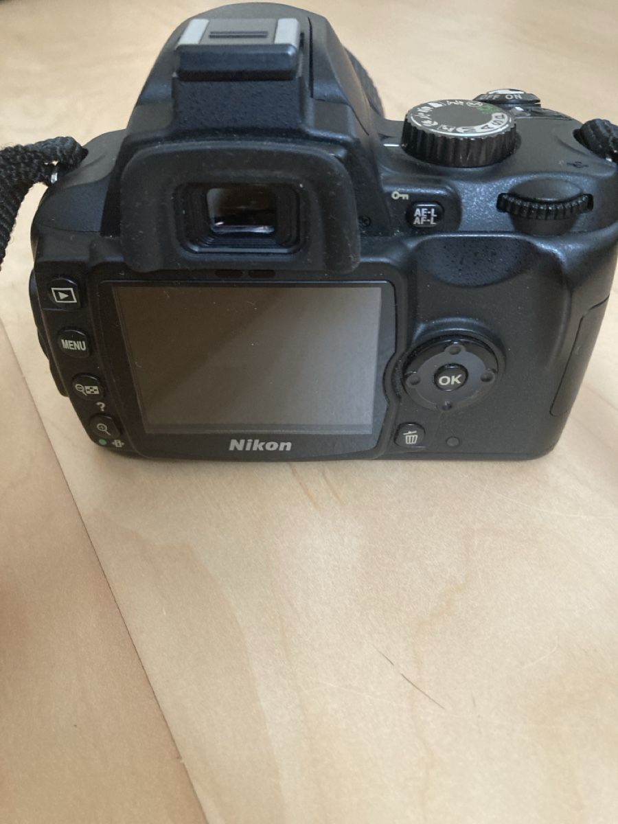 Nikon Appareil photo: Verkaufe Nikon Kamera mit Tasche – Défectueux à Kirchberg BE par gab_x6wb