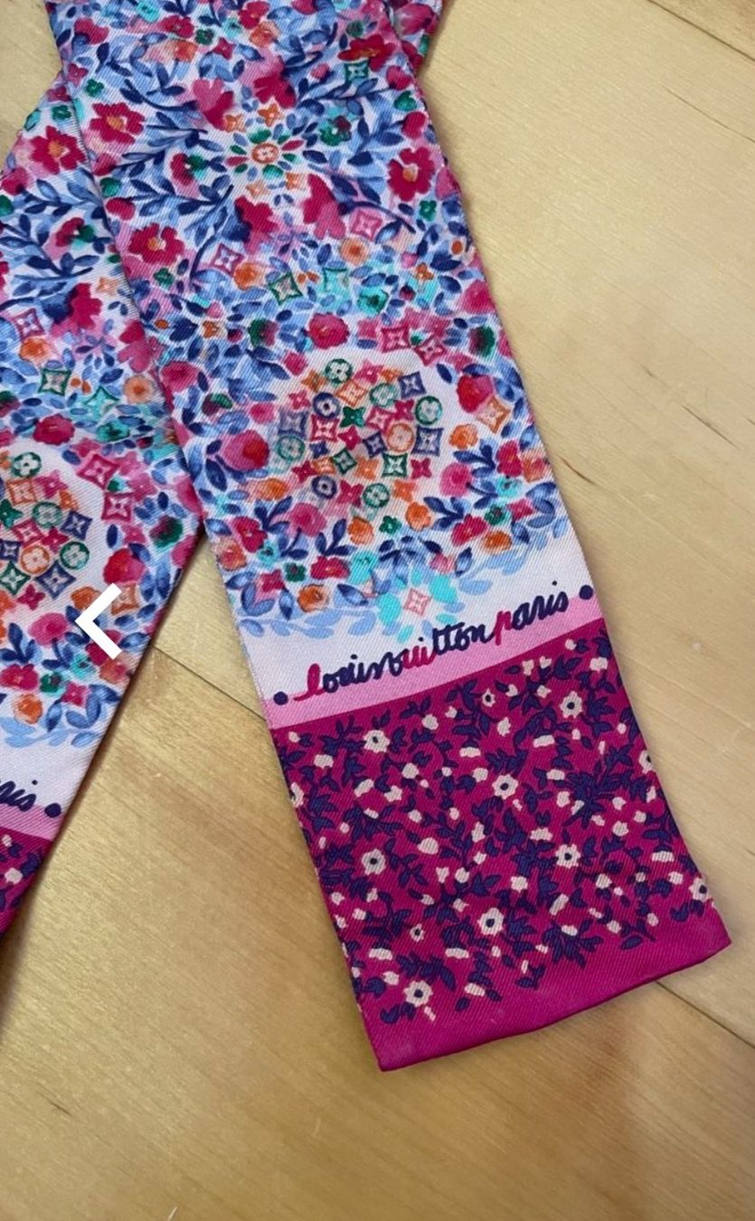 Louis Vuitton Foulard & Sciarpe: Louis Vuitton Foulard – Usato da Romanshorn venduto da KUDA5 1