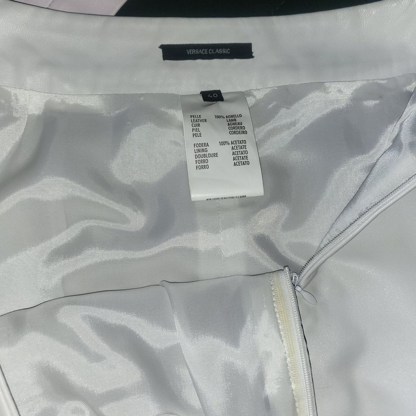 Versace Gonne: Jupe en cuir Versace Classic, taille S. – Usato da Neuchâtel venduto da wikit 2