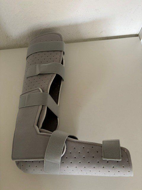 Attrezzature mediche: Orthopädischer Lagerungsschiene – Nuovo (secondo la descrizione) da Stäfa venduto da Seebuben 1