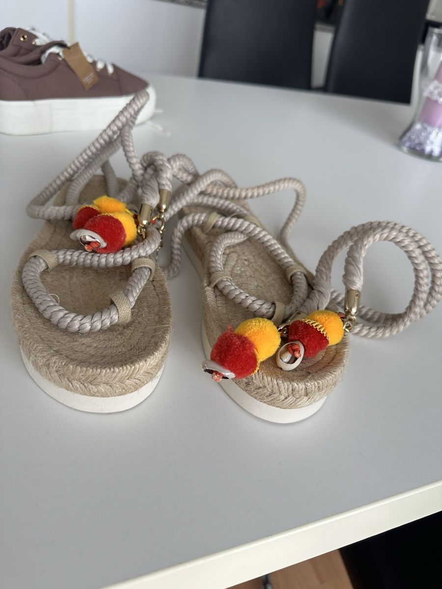 Scarpe da donna: Originale Sandalen/ganz neu – Nuovo e nell'imballaggio originale da Winterthur venduto da Violeta_l 1