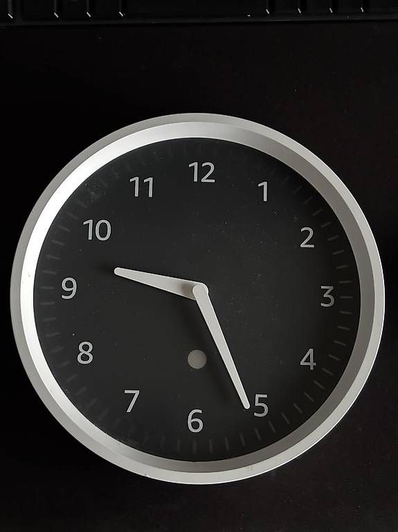 Orologi: Alexa Echo Uhr – Usato da Sirnach venduto da Fynpal