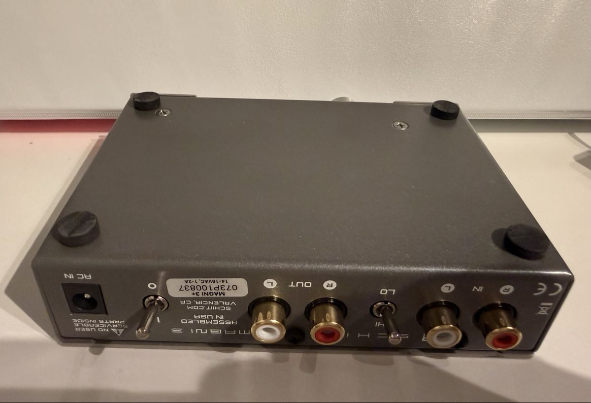 Amplificatori: Schiit Magni 3 Headphone Amplifier with AC Adapter – Usato da Stäfa venduto da mar_7mhy 3