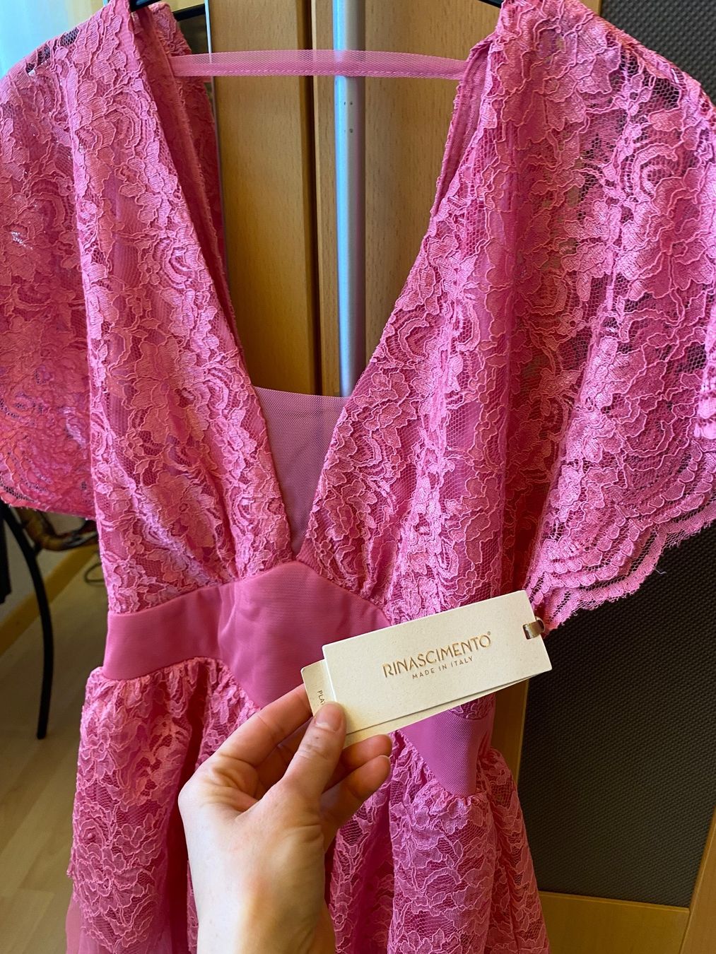 Vestiti: Rinascimento Spitzenkleid 36 s (Neu) – Nuovo e nell'imballaggio originale da Lienz venduto da Alexandra_001 4