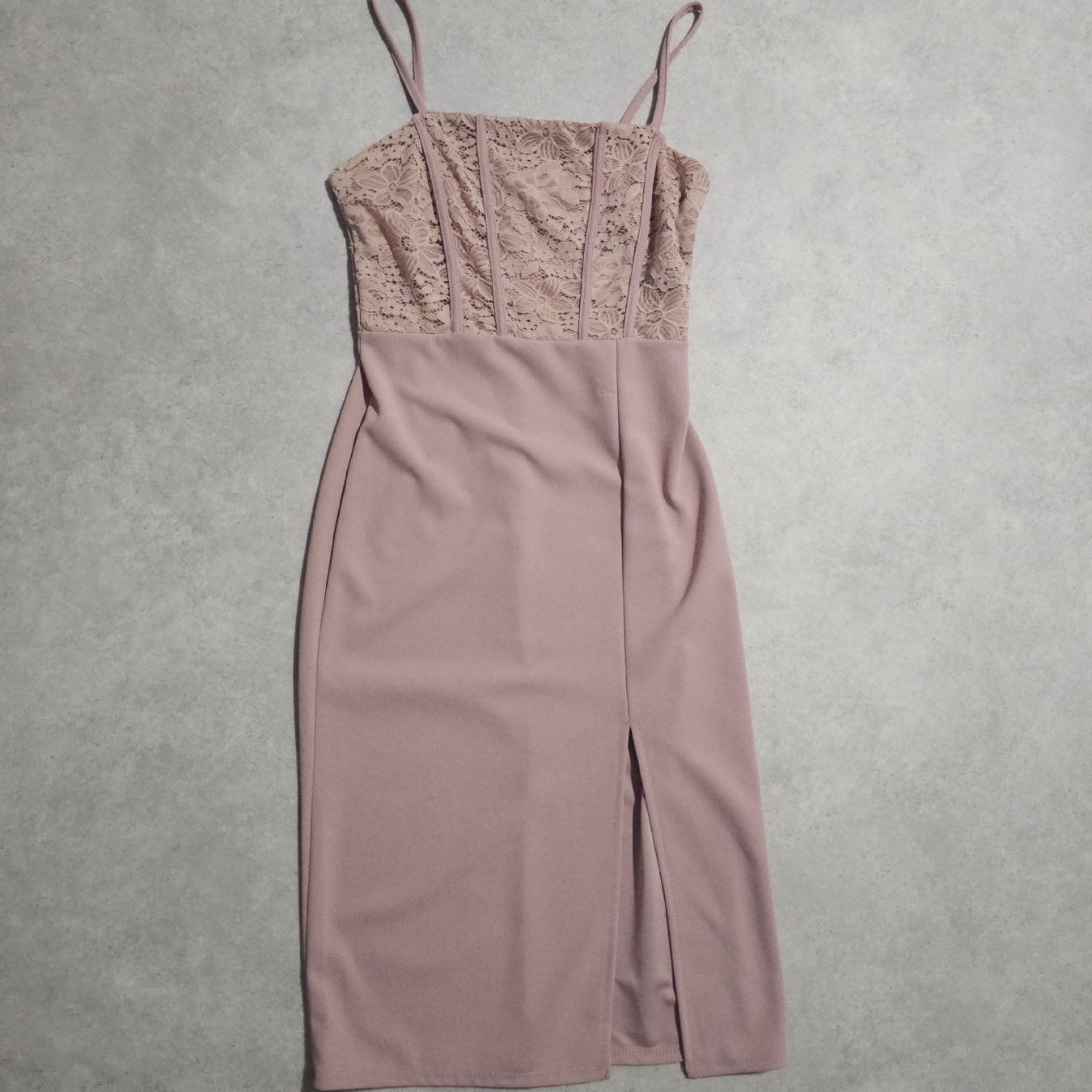 Vestiti: Robe rose poudré taille M ✨ – Usato da Sornetan venduto da T.a333