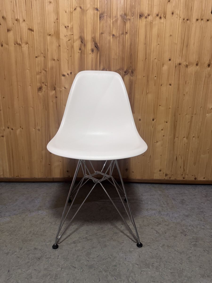 Vitra Sedie: Vitra Eames Plastic Side Chair DSR – Nuovo (secondo la descrizione) da Dietikon venduto da _cfic_ 1