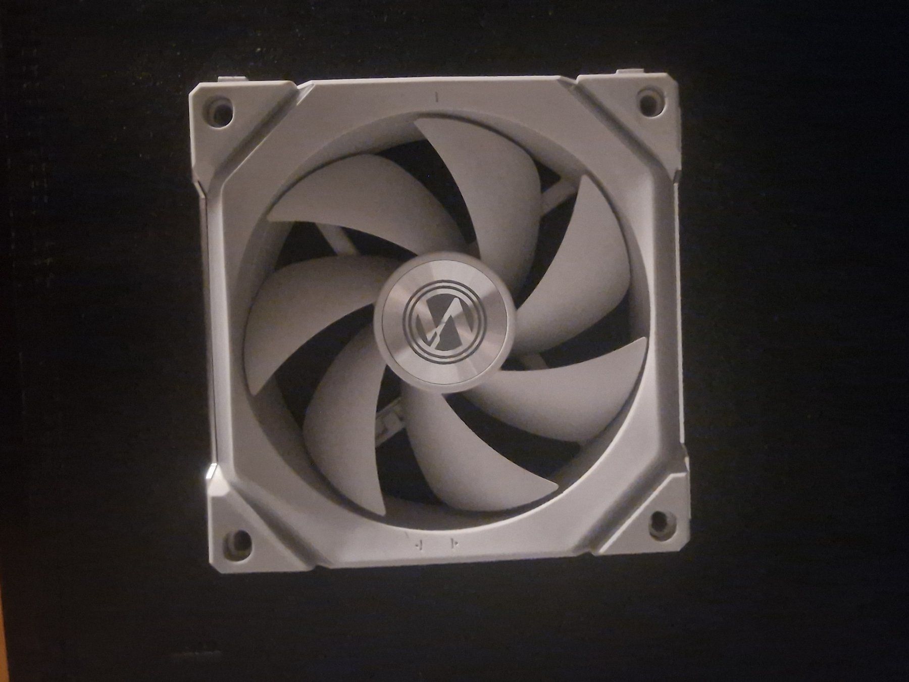 Lian Li Custodie: Lian Li 120mm Infinity Fans – Usato da Münsingen venduto da tim_2xql