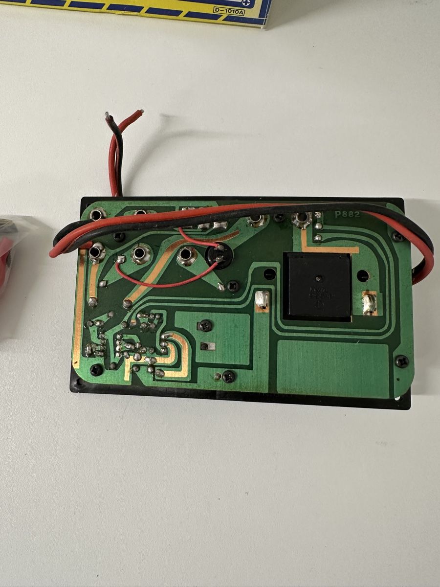 Componenti elettronici: AMP Deluxe Power Panel – Usato da Liestal venduto da Rogy24 4