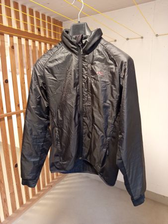 Wärmende, leichte Kirkjus Jacke!
